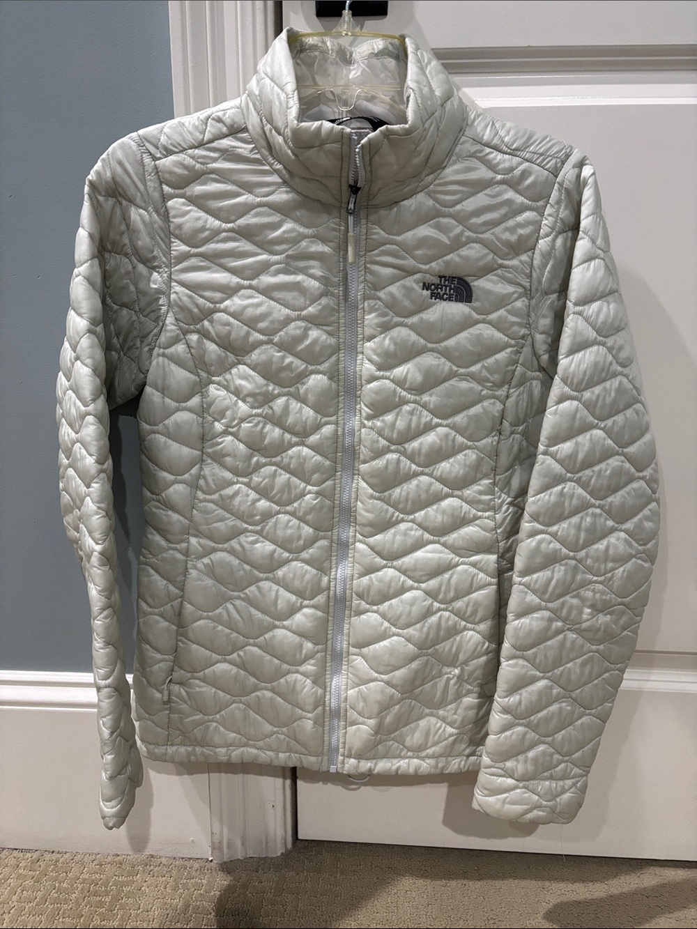 The North Face Quilted Packable Puffer Jacket - Light Silver